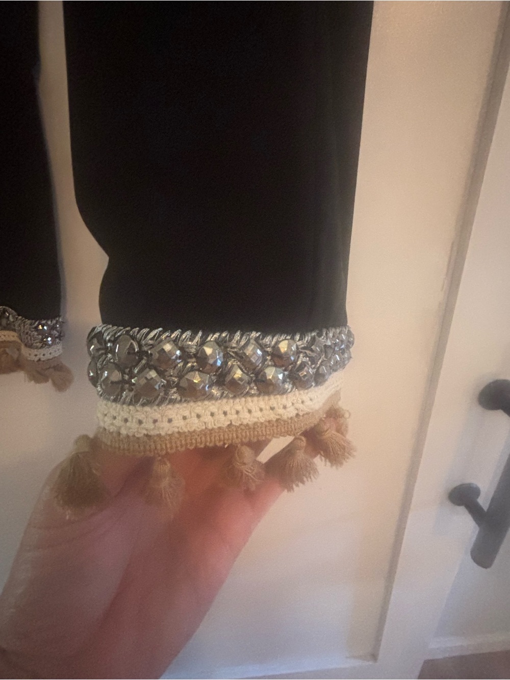 Chico's So Slimming Black Cropped Pants with Chain Detail Size 2.5 Chico’s - Picture 3 of 5